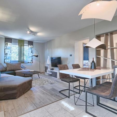 Modern Oasis Apartment 普拉 外观 照片