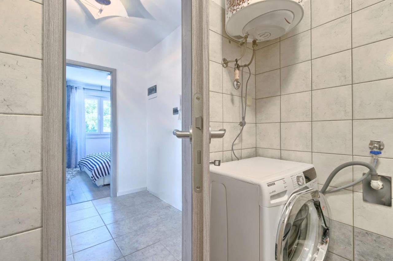 Modern Oasis Apartment 普拉 外观 照片